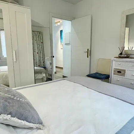 Andromeda Apartment With Private Terrace شقة
